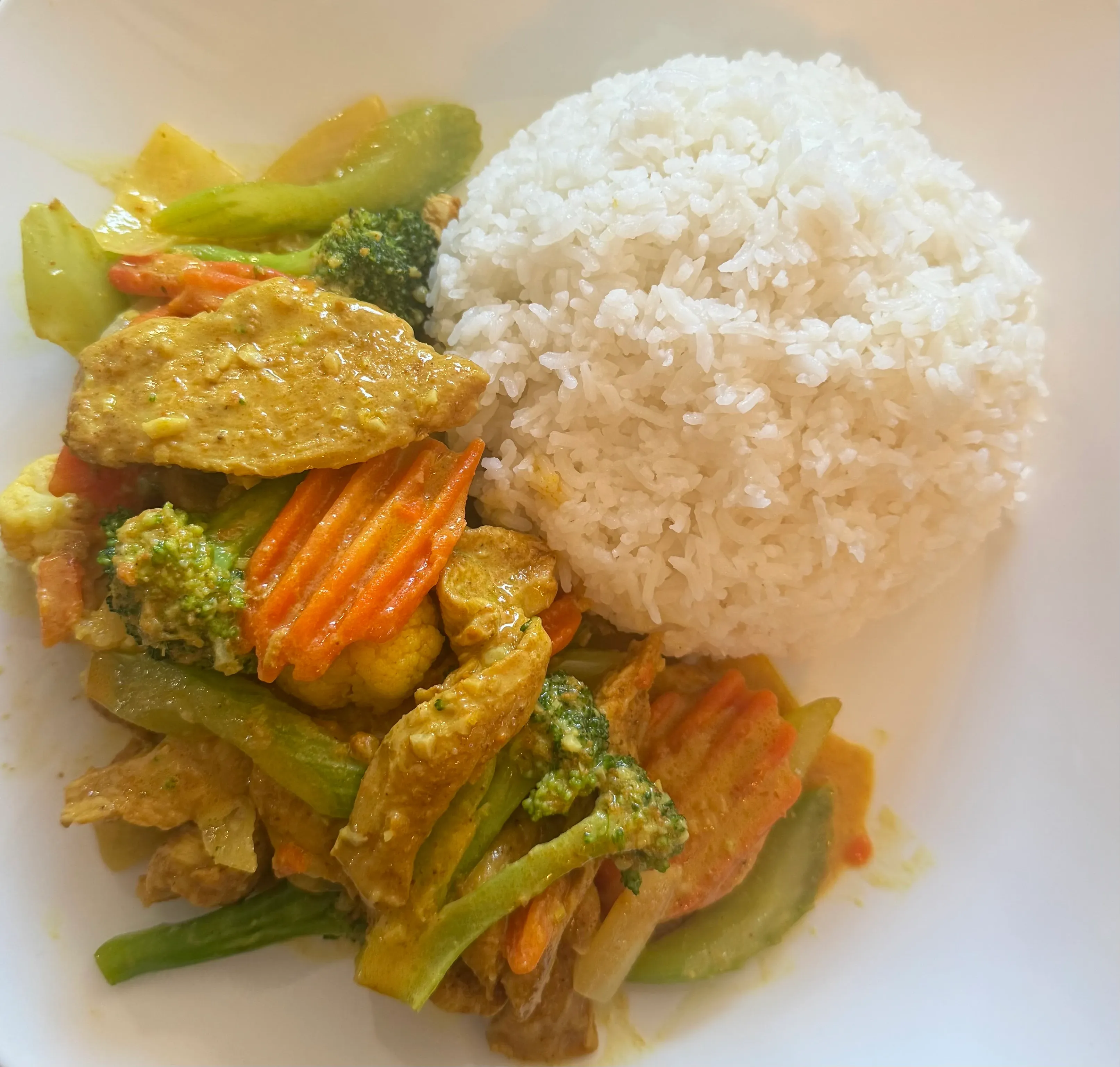 Authentic Dishes at Saigon Golden Calgary SE